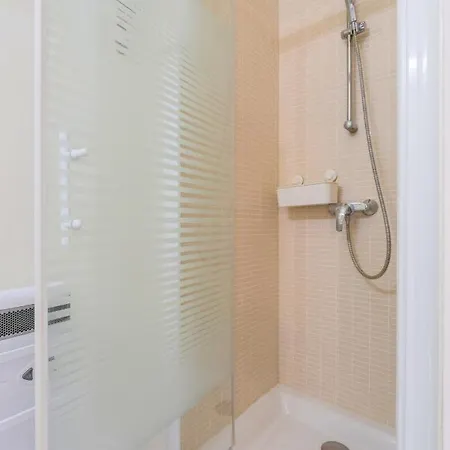 Apartament Old - Large And Bright App For 2 People!